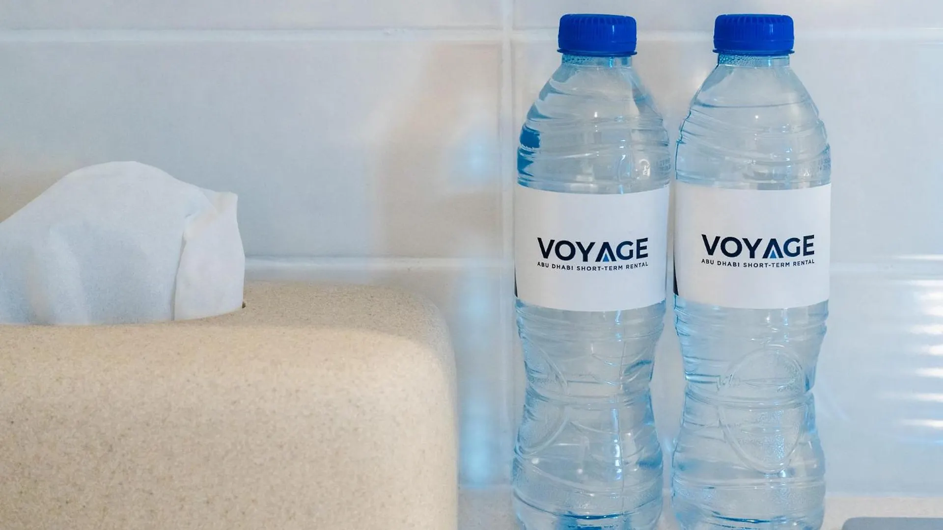 아파트 Voyage Waters Edge Studio 아부다비 아랍에미리트
